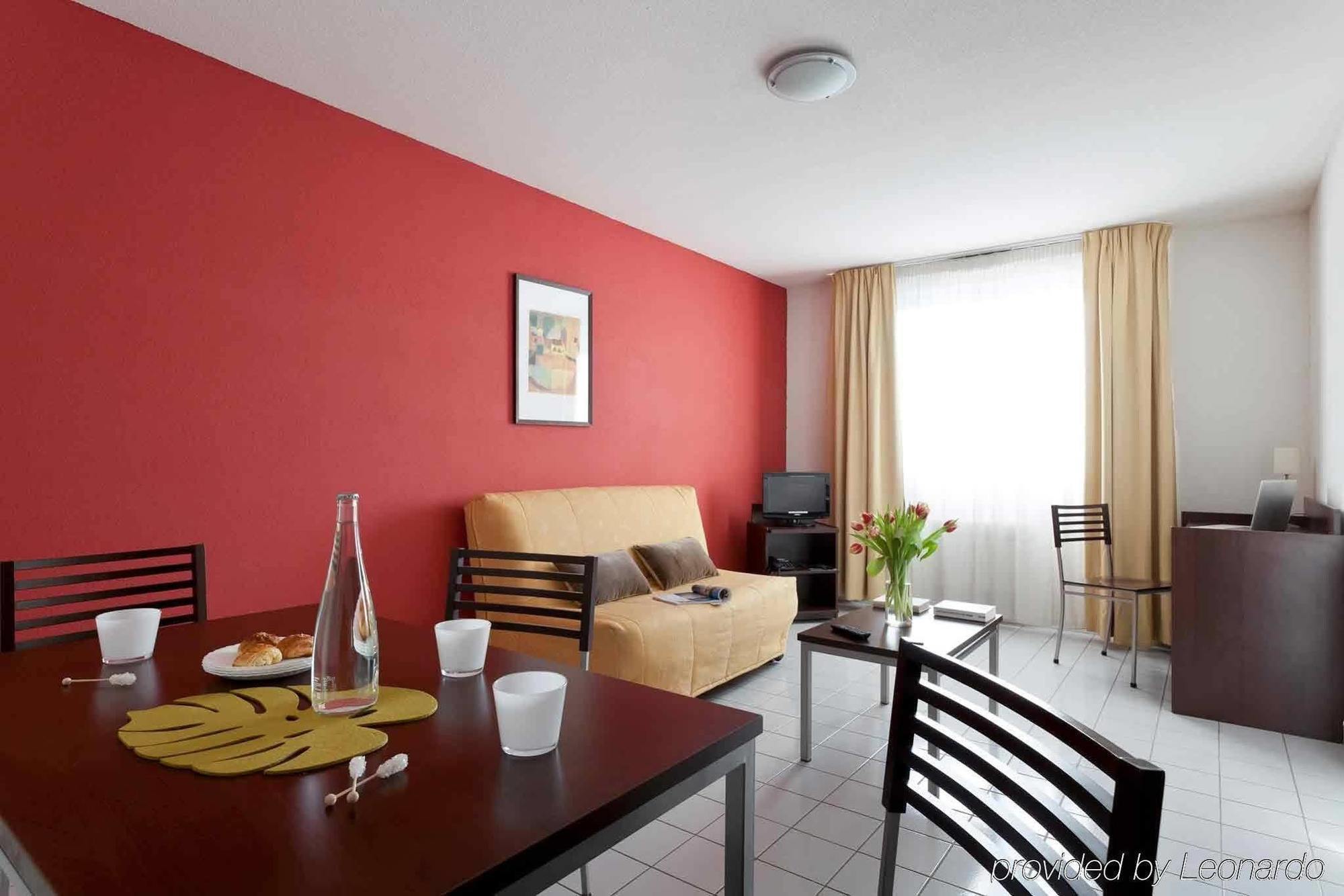 Zenitude Hôtel-Résidences La City Besanzón Exterior foto